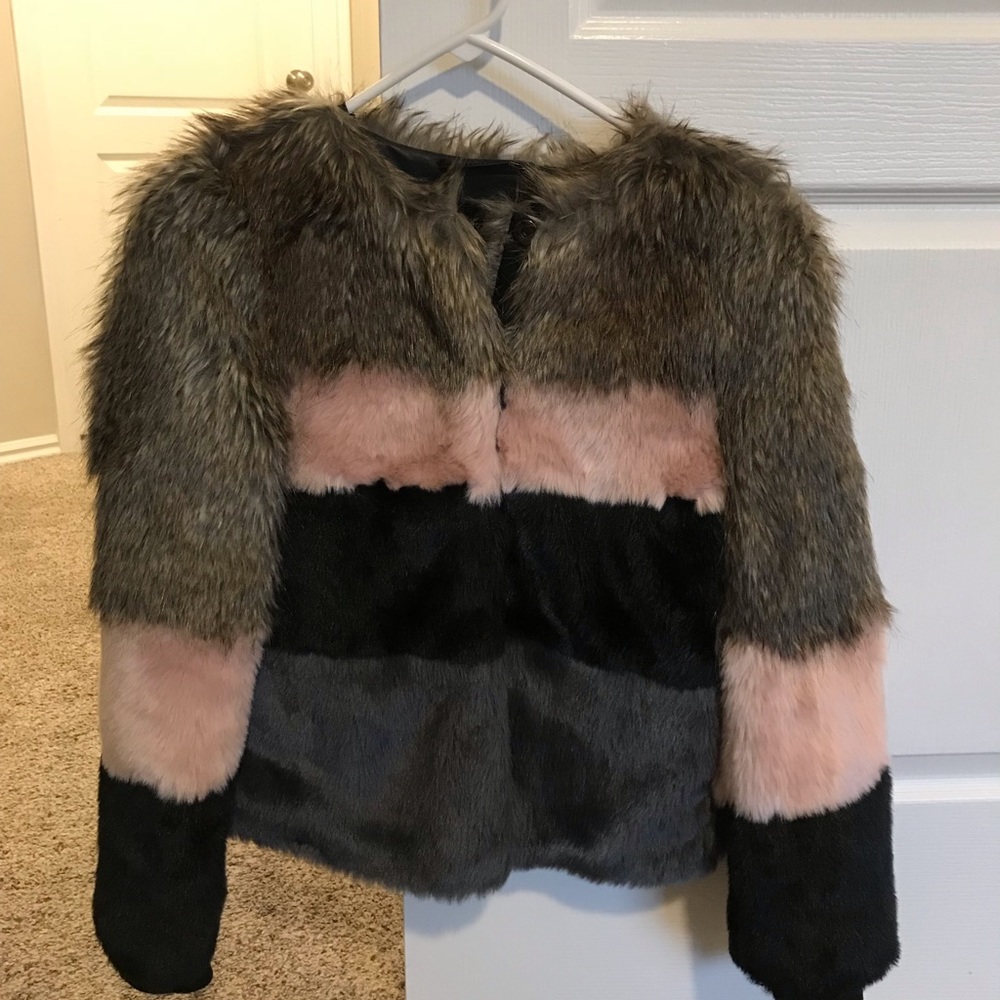 Vero Moda faux fur coat